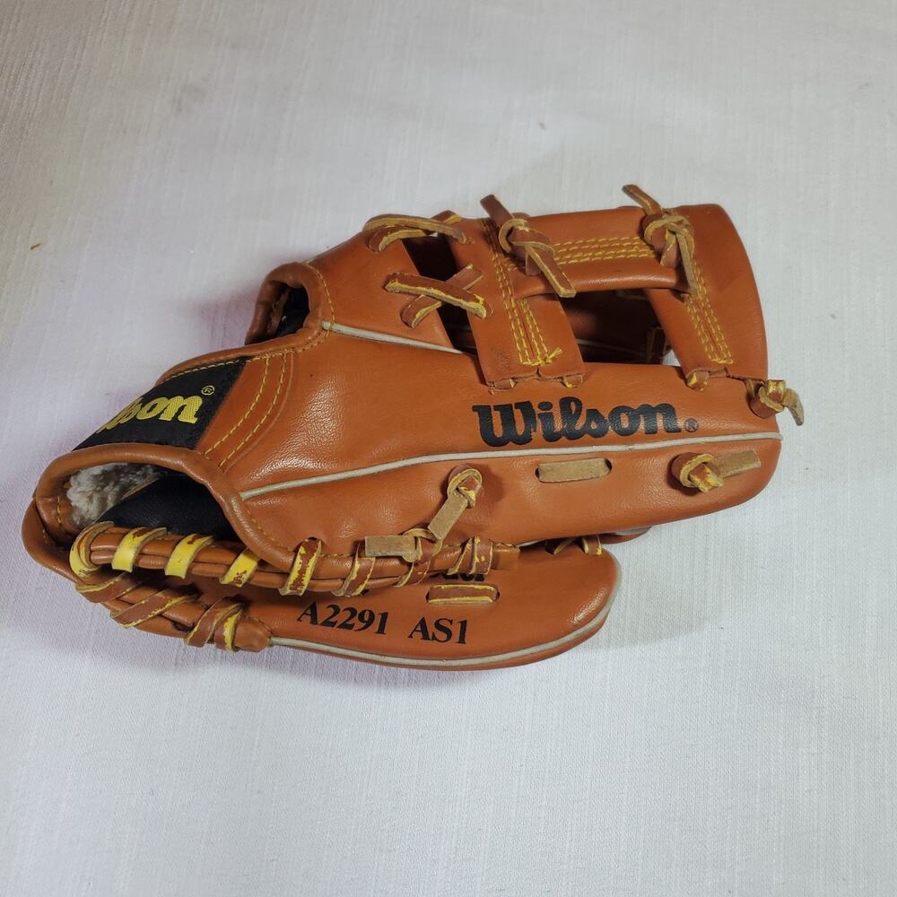 Wilson Baseball Glove 9 Inch | A2291 T-Ball